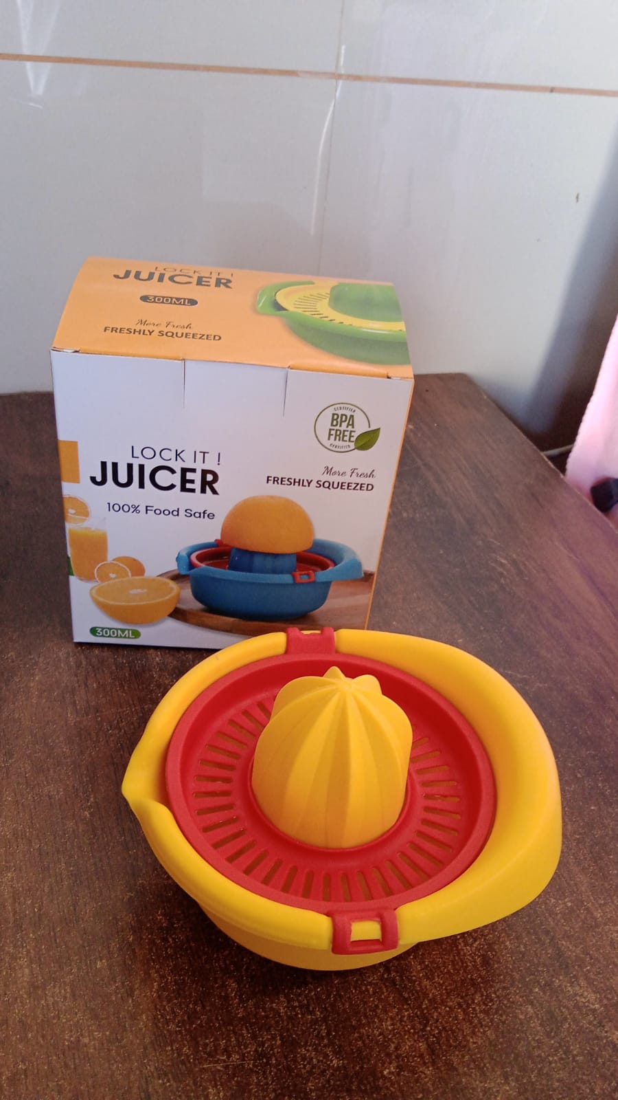 Orange Juicer Machine Hand Press (300 ML) Orange Juicer Machine Hand Press (300 ML)